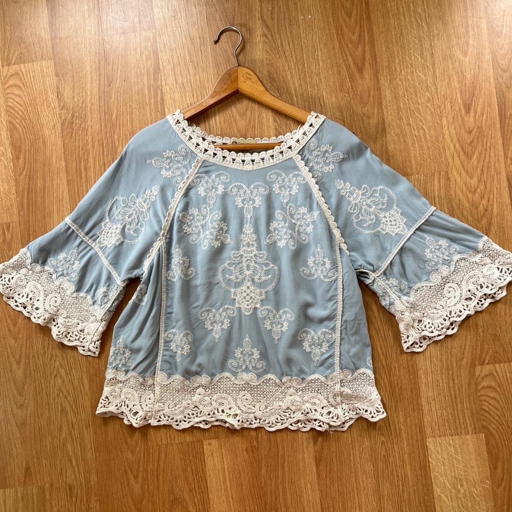 Democracy Womens Blue Embroidered Crochet Lace Trim Boho Bell Sleeve Blouse S